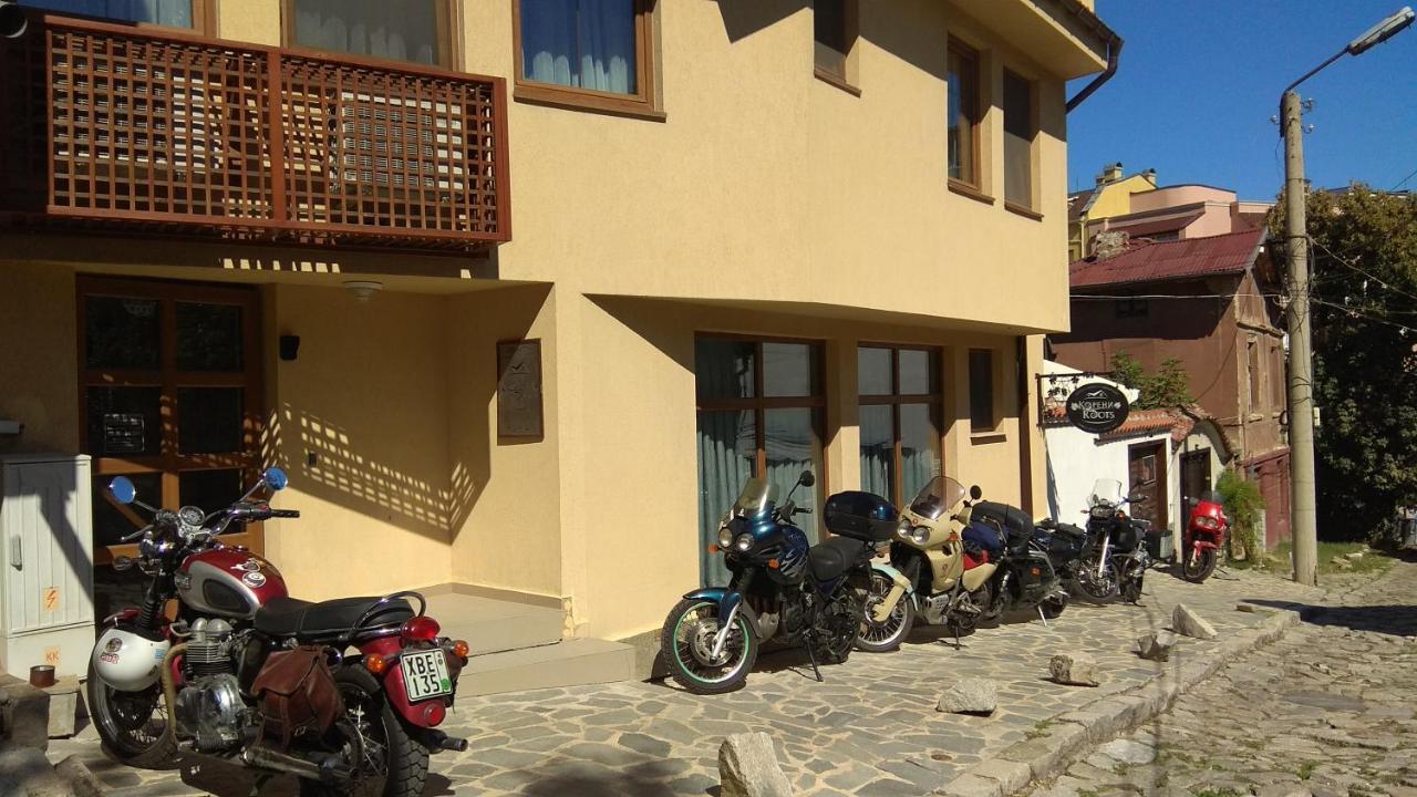 Roots Hotel And Wine Bar Plovdiv Exterior foto