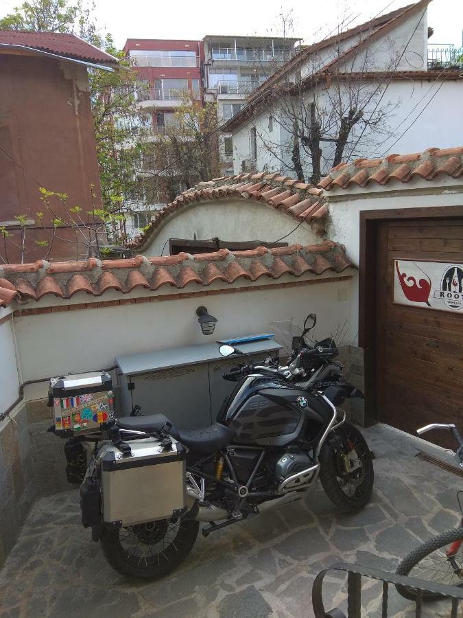 Roots Hotel And Wine Bar Plovdiv Exterior foto